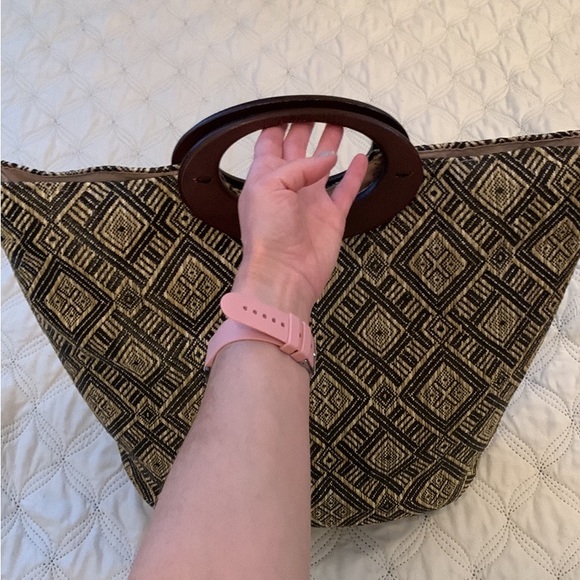 🤗 EUC—Well-made, Lined, Paper-straw Tote with interior pockets - Picture 3 of 16